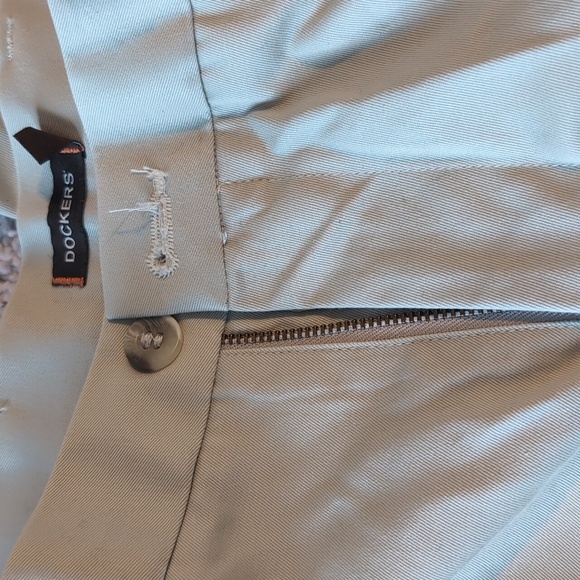 Dockers Pants - Picture 2 of 2